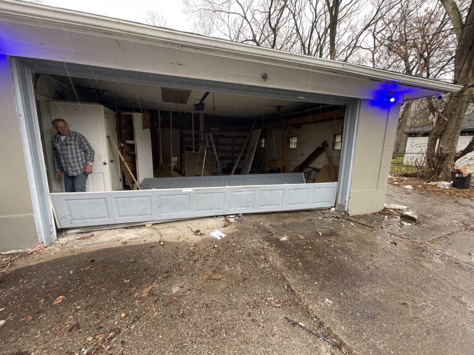 Garage Door Off-Track Repair in Clawson, MI